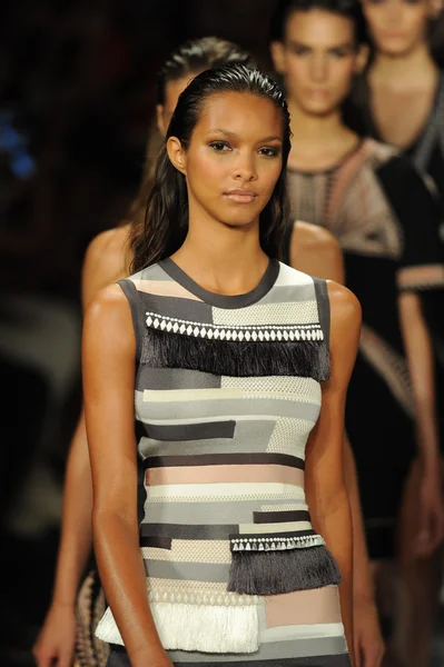 Models at Herve Leger by Max Azria fashion show — Stock Photo, Image