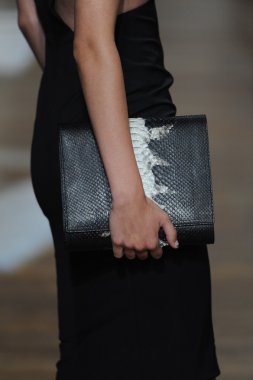 yigal azrouel defile, model