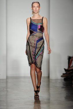 model ohne titel moda show