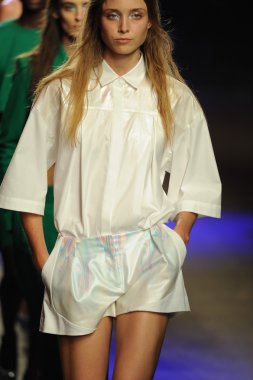 prabal gurung tarafından ICB modelleri