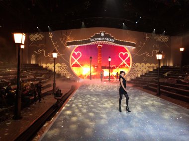 Pist victoria's secret fashion show sahne