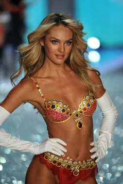 Candice swanepoel