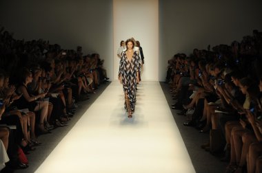 modelleri yürümek pist finale rachel zoe gösteri