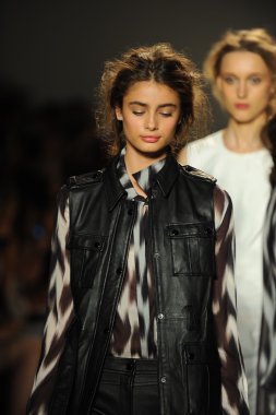 modelleri yürümek pist finale rachel zoe gösteri