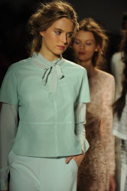 modelleri yürümek pist finale rachel zoe gösteri