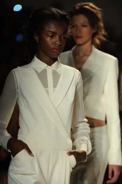 modelleri yürümek pist finale rachel zoe gösteri