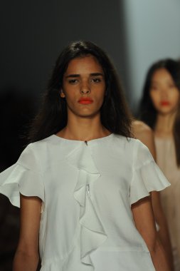 nanette lepore Haritayı modellerini