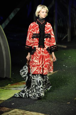 model, marc jacobs moda gösterisi
