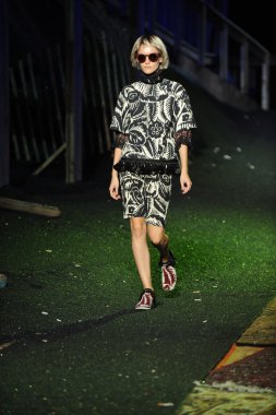 model, marc jacobs moda gösterisi