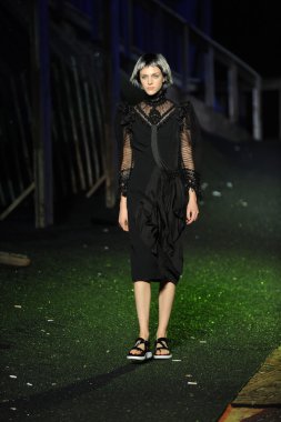 model, marc jacobs moda gösterisi