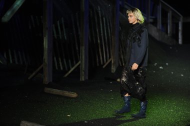 modelleri de marc jacobs moda gösterisi