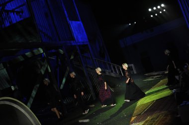 modelleri de marc jacobs moda gösterisi