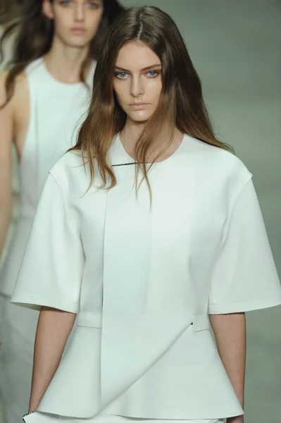 Modeller på calvin klein collection modevisning — Stockfoto