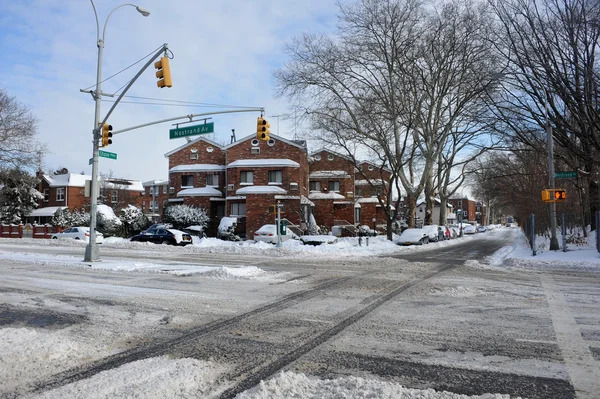 Crossroad in Brooklyn after snow — Stock Photo, Image