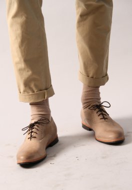 Ayakkabı sergio davila defilede gösteren model