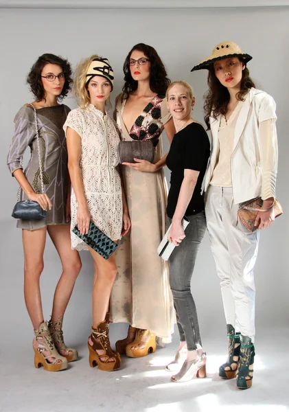 Models and shoe designer at Sergio Davila — Stock Photo, Image