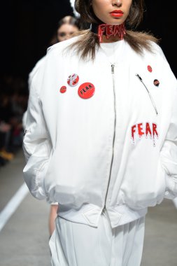 model tasarımları heyein SEO için pist yürür