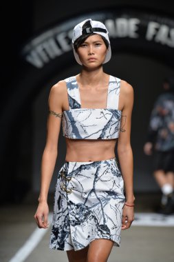 model tasarımları, assk için pist yürür