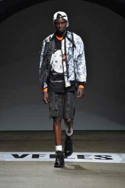 model tasarımları, assk için pist yürür