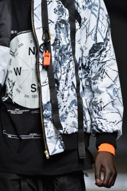 model tasarımları, assk için pist yürür