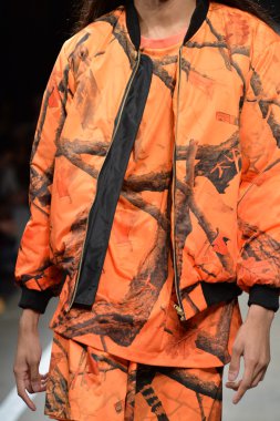 model tasarımları, assk için pist yürür