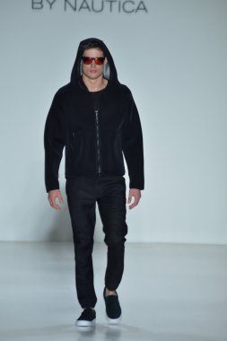 modeline göre NAUTICA siyah yelken