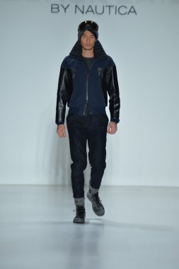 modeline göre NAUTICA siyah yelken