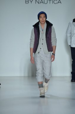 modeline göre NAUTICA siyah yelken