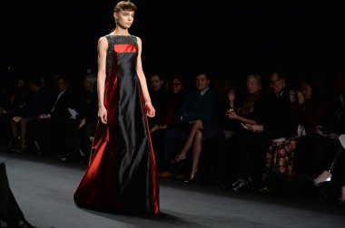 carmen marc valvo modeli