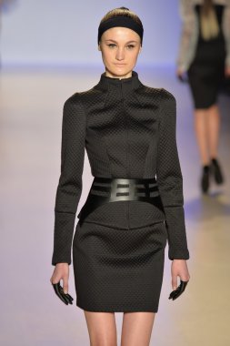 meskita moda şovunda modeli