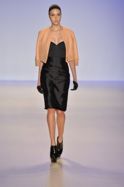 meskita moda şovunda modeli