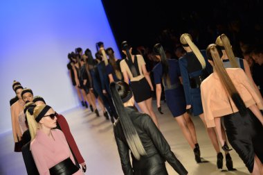 modelleri pist finale meskita moda, show
