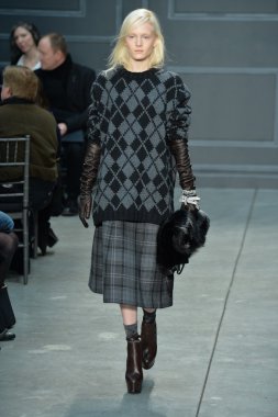 vera wang defile, model