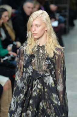 vera wang defile, model