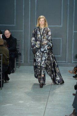 vera wang defile, model