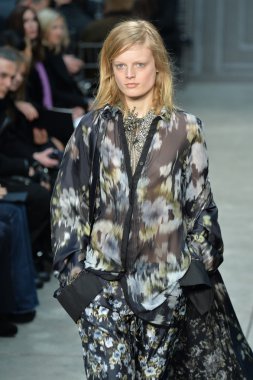 vera wang defile, model