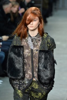 vera wang defile, model