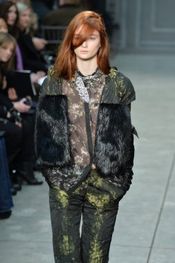vera wang defile, model