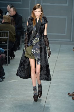 vera wang defile, model