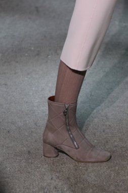 model yürür pist marc jacobs