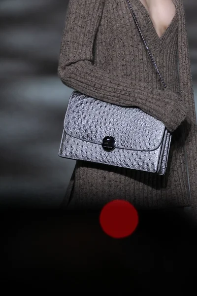 model yürür pist marc jacobs