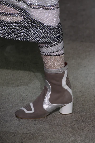 model yürür pist marc jacobs