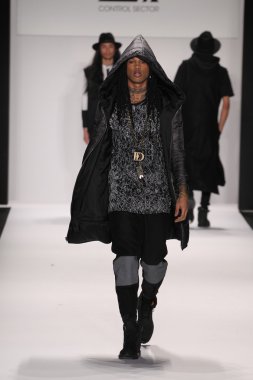 Tasarımcı denetim sektörü elbise modeli