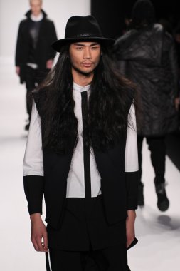 Tasarımcı denetim sektörü elbise modeli