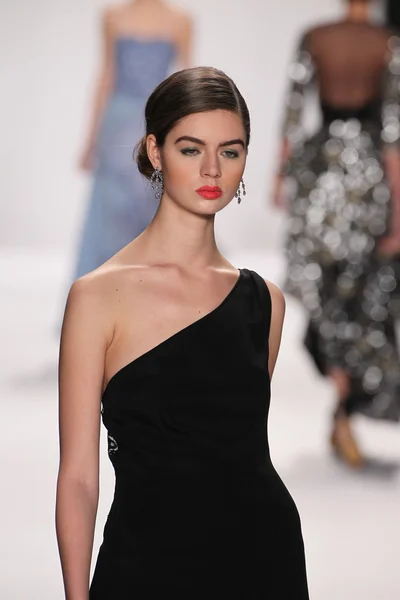 Model walks runway wearing Gianni Tolentino — Stock Photo, Image