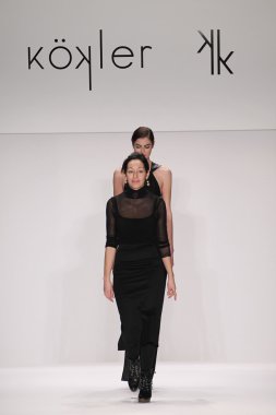 Tasarımcı kokler ve modeli