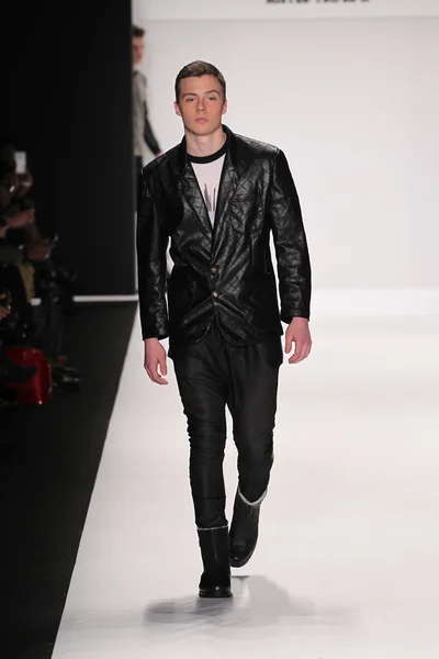 Model walks the runway wearing Mister Triple X — Stock Photo, Image