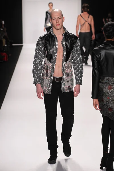 Model walks the runway wearing Mister Triple X — Stock Photo, Image