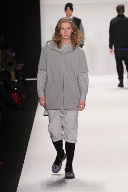 Tasarımcı denetim sektörü elbise modeli