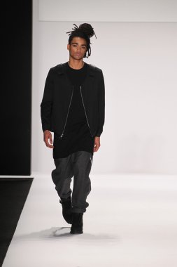 Tasarımcı denetim sektörü elbise modeli